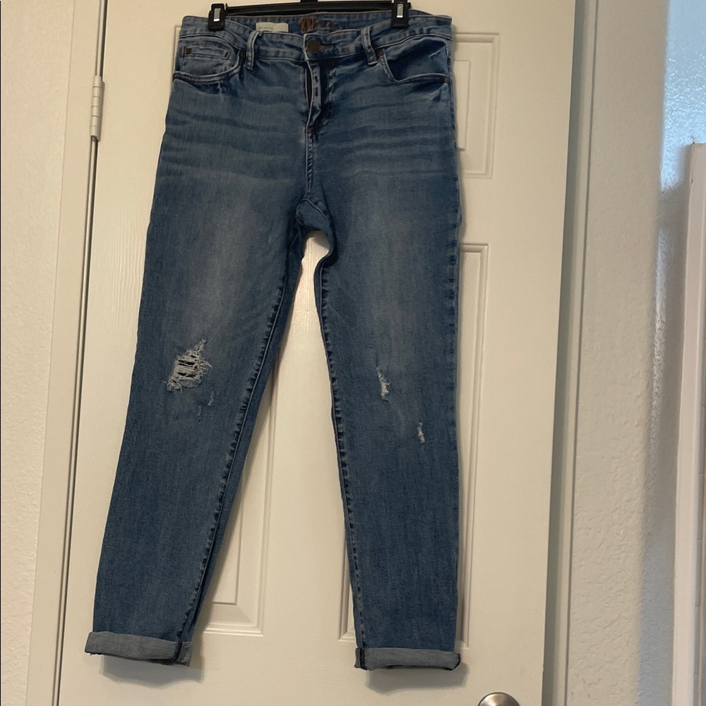 Stylish Distressed Blue Women's Jeans